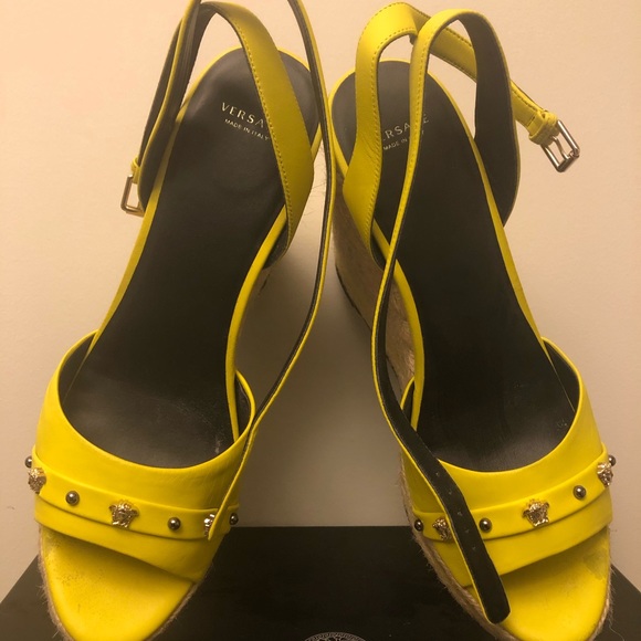 Versace Medusa Sandal - Picture 6 of 10